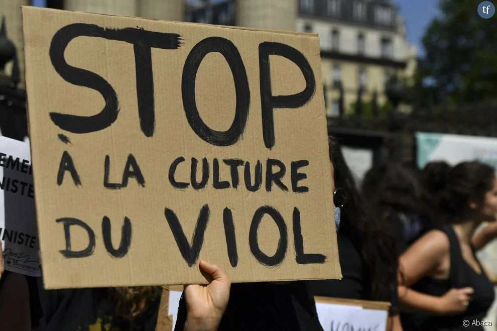 Panneau Stop à la culture du viol